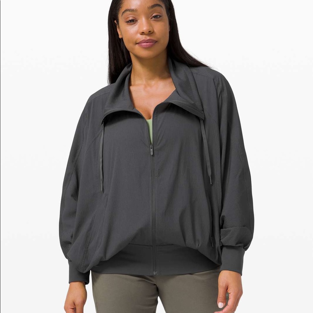 Lululemon New Rituals jacket, size 4, NWT